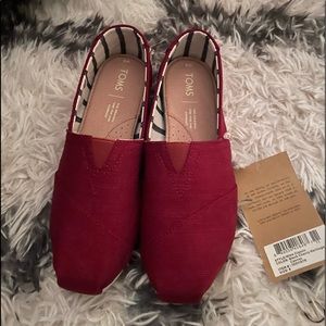 Toms slip ons